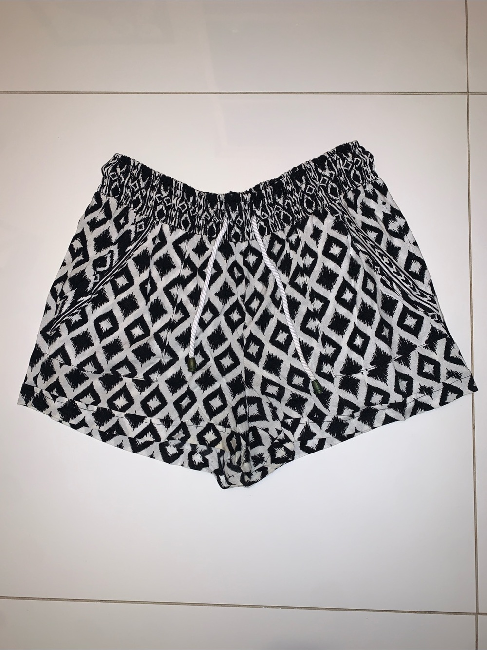 Y2K Era - Black and White Ikat Print Athletic Shorts